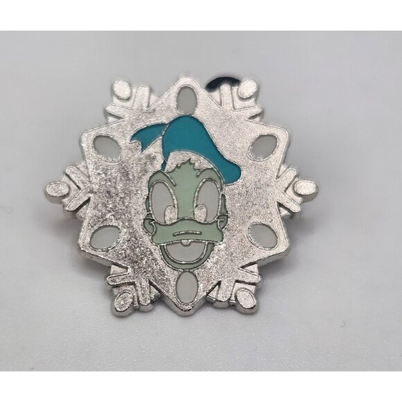 Disney Pin Hidden Mickey Snowflake Collection Donald Duck 2007 DLR Hotel - Picture 1 of 3